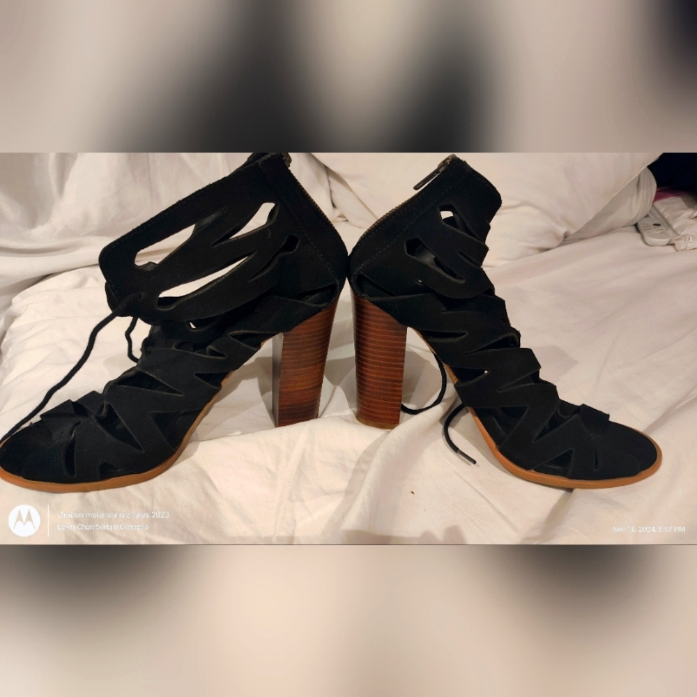 Chic Black High Heel Shoes, Size 8.5